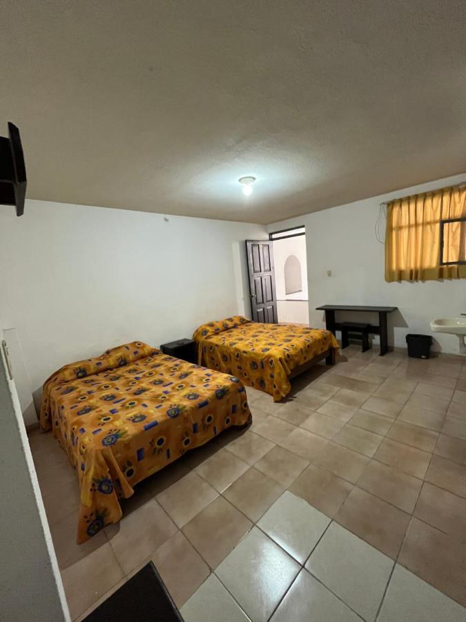 Hotel Jorges Морелия Екстериор снимка